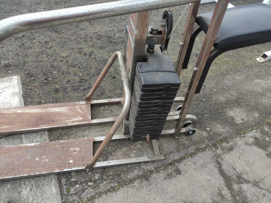 Atlas wielofunkcyjny butterfly motylek wyciskanie wyciąg itp stos 70kg