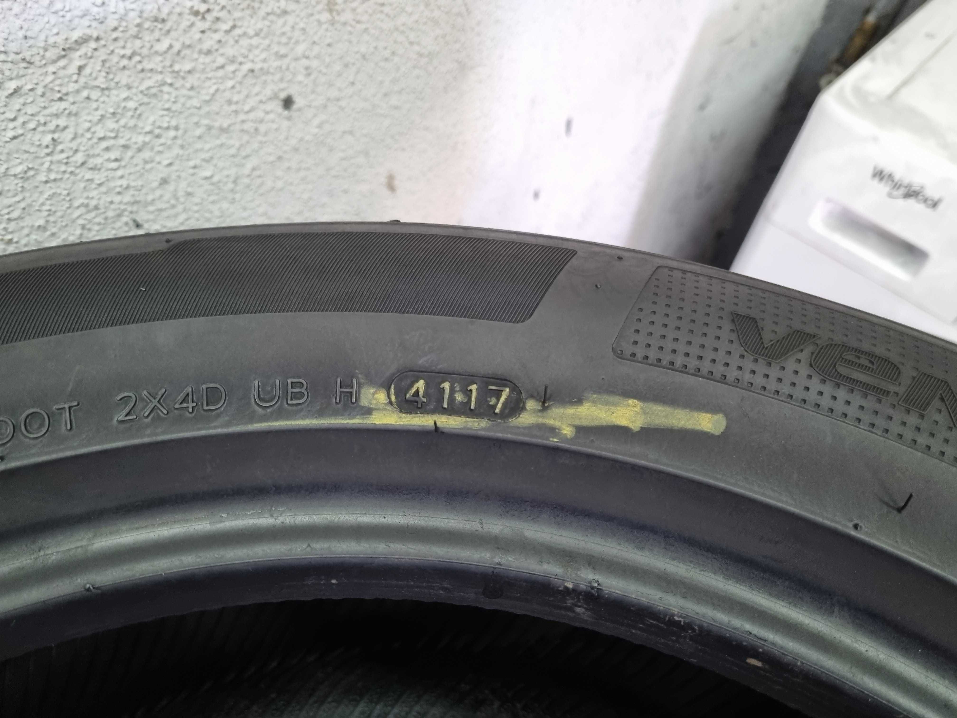 235/55/18 100V Hankook Ventus S1evo2 SUV seal D.4117