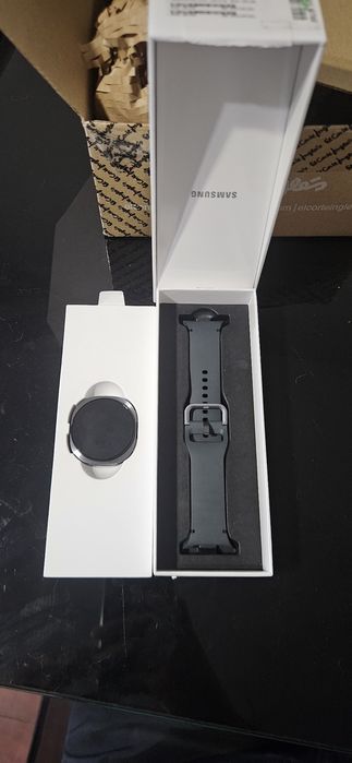 Samsung galaxy watch  8 40 mm novo
