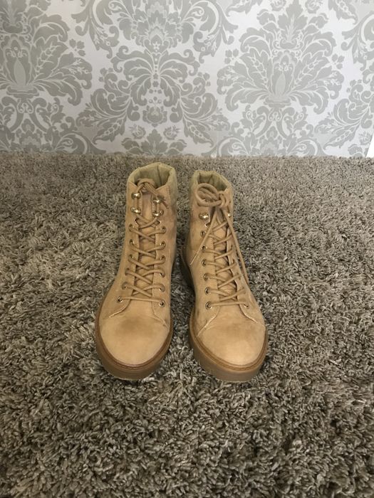 Продам черевики ботинки Bershka