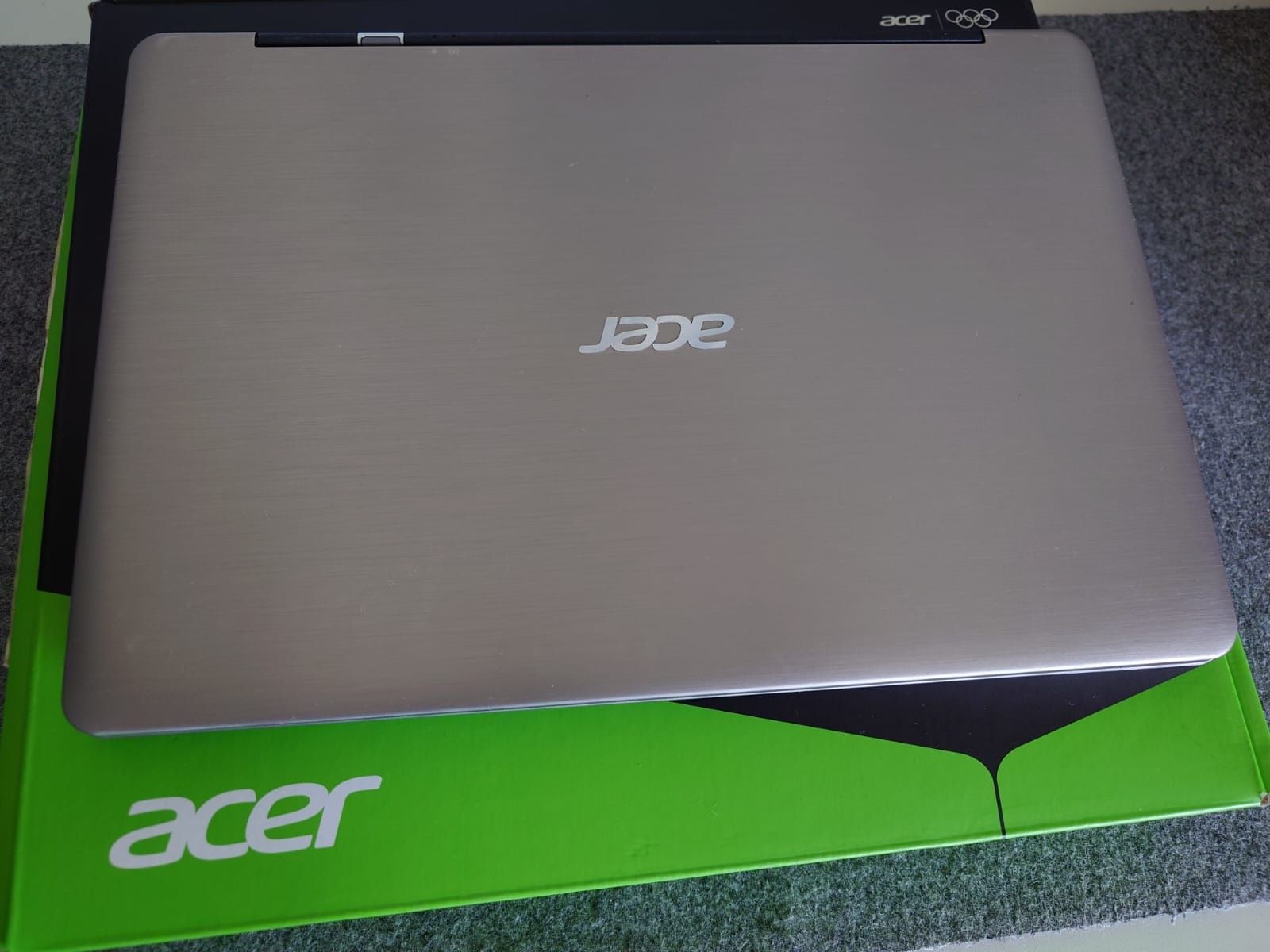 Laptop Acer S3 - 951 - 2464G34 iss