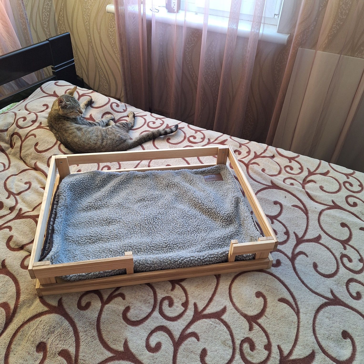 Нове Ліжко для собаки кота