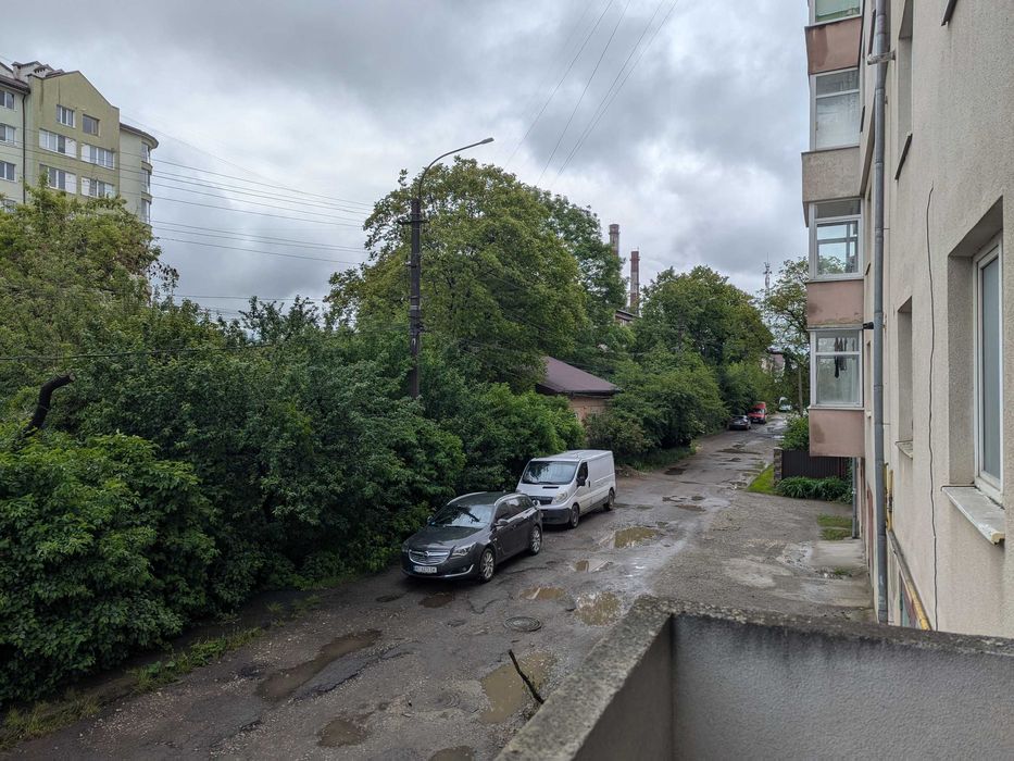 2к. зданий сирець в центрі (ціна квартири разом з гаражем в будинку)