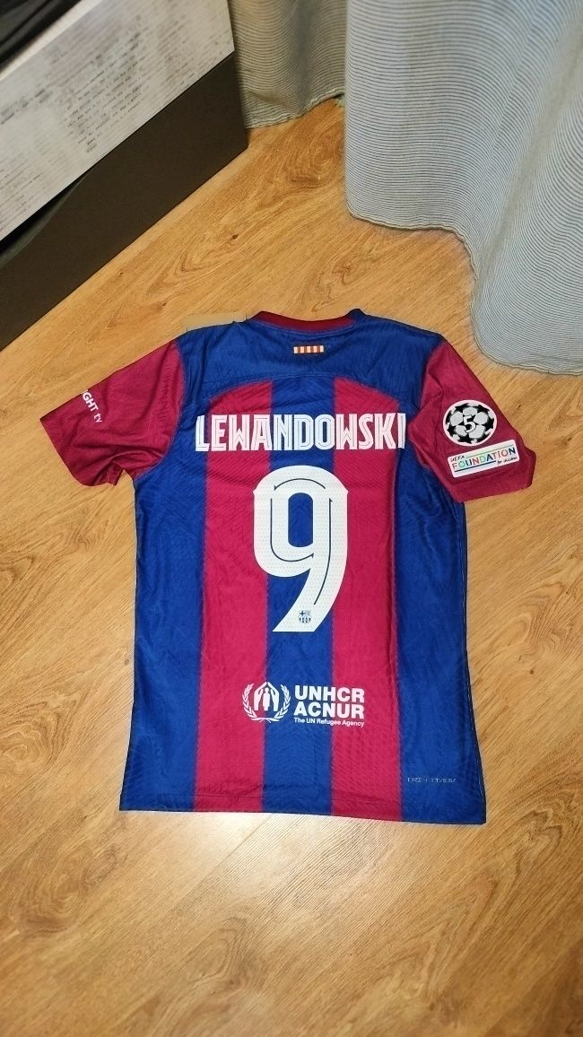 Lewandowski Fc Barcelona jersey 23/24 champions league