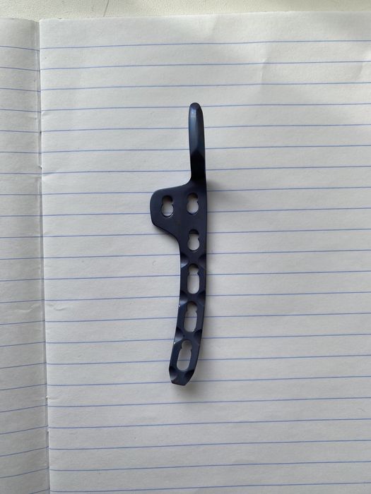 Ключиця, Пластина хук ліва, пластина hook, титан