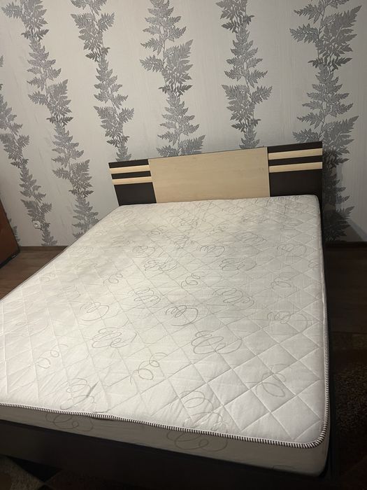 Продам ліжко 160*200
