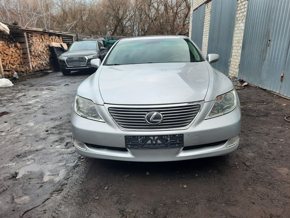Розборка.Lexus ls460 long ottoman