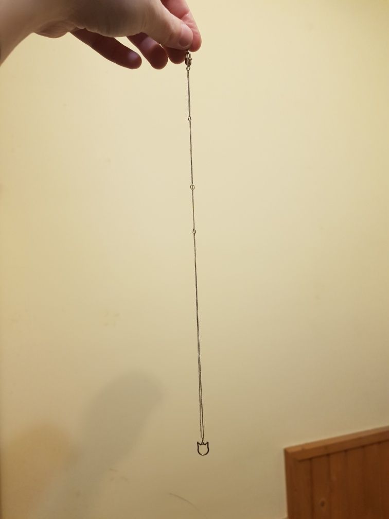 Łańcuszek wisiorek minimalistyczny kotek