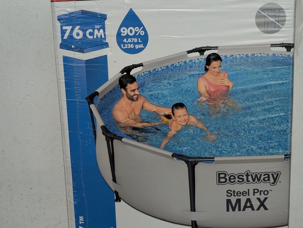Piscina Desmontável grande - Usada uma única vez!