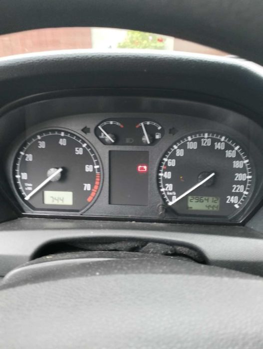 Samochód Osobowy Skoda