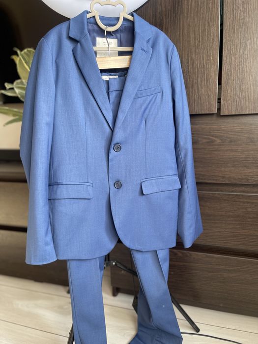 Стильний класичний костюм на хлопчика від Zara