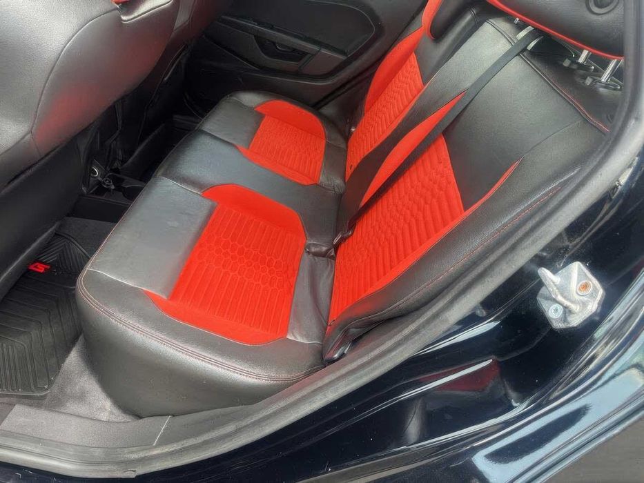 Ford Fiesta ST      2019