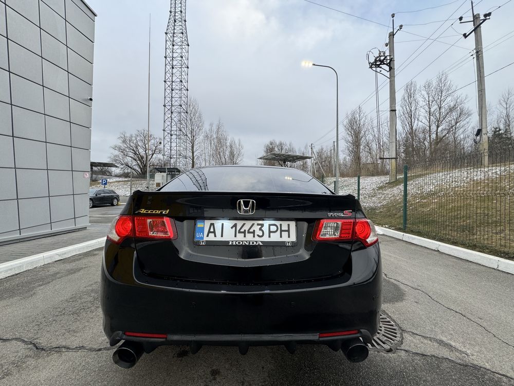 Продаж автомобіля Honda Aссord