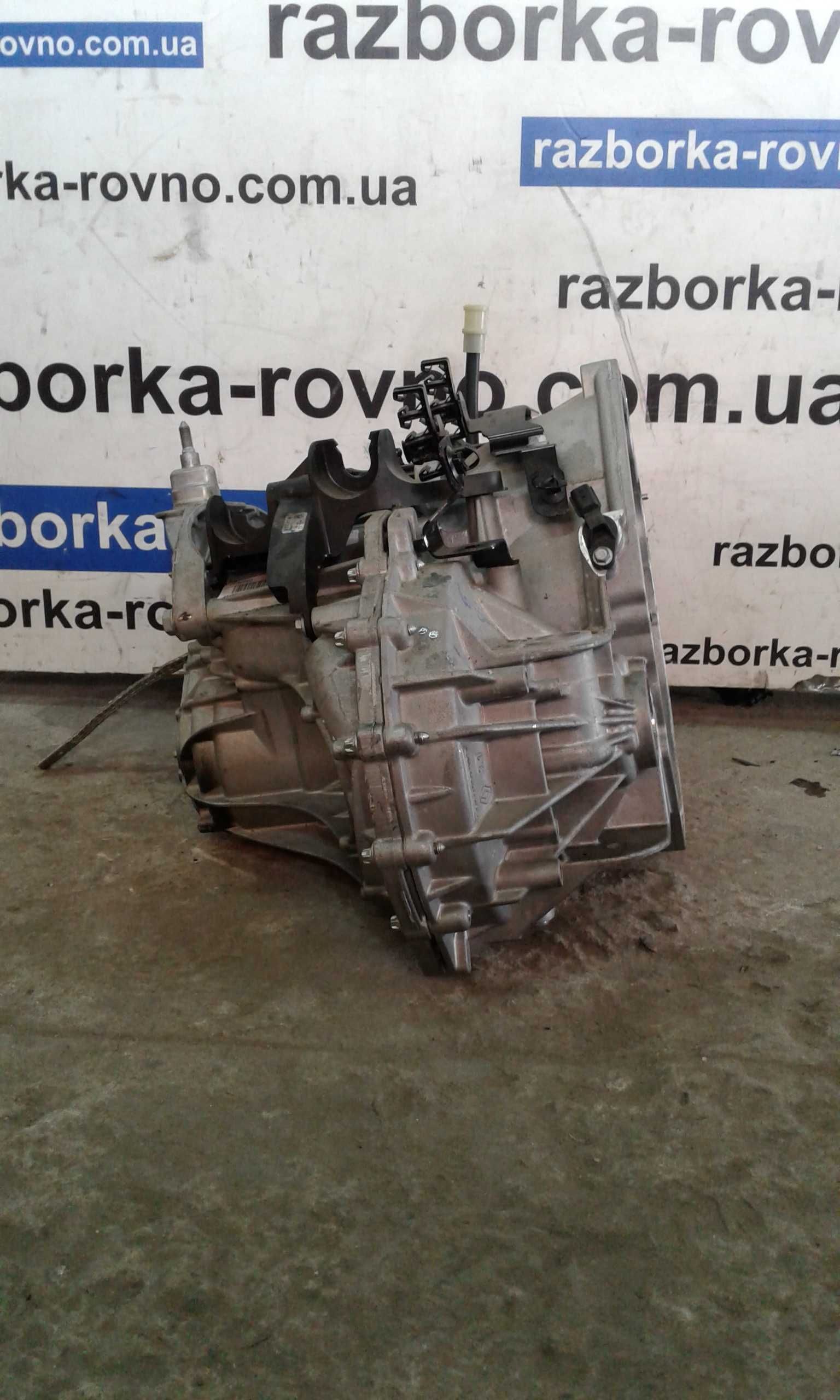 КПП коробка передач Renault Trafic 2014-2019 1.6DCI PF6040