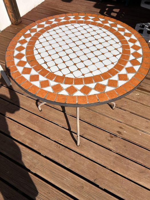 Mesa de Jardim em mosaico