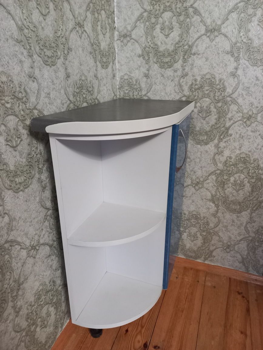 Тумбочки кутові углові