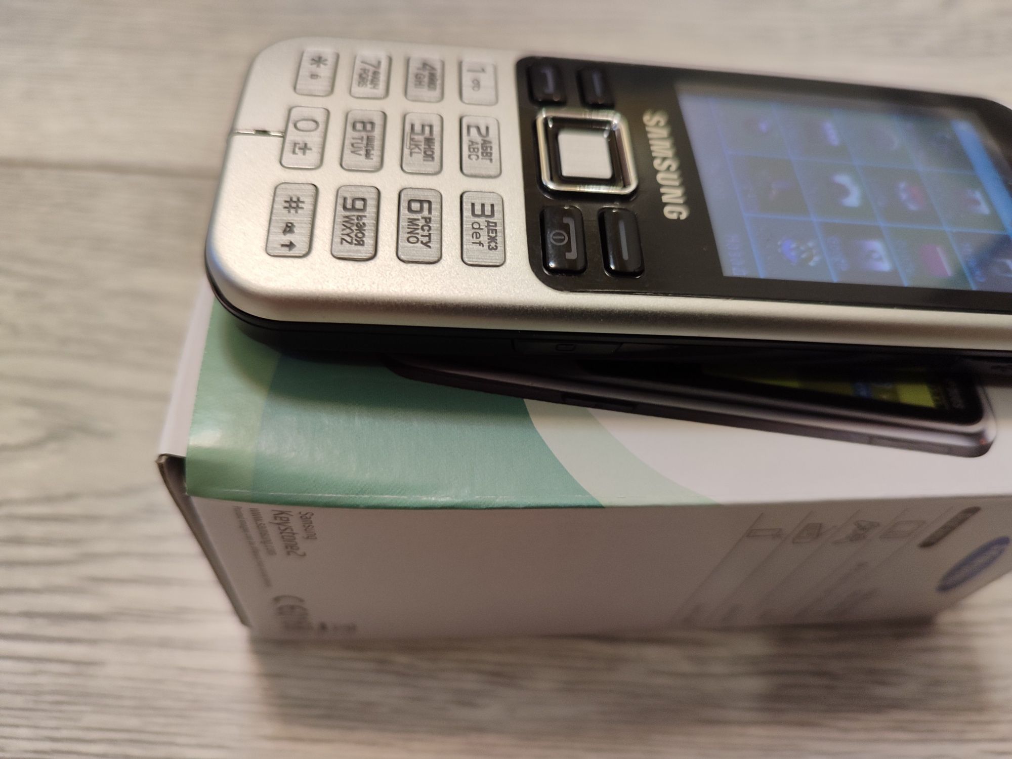 Мобільний телефон Samsung C3322 i DUAL Silver