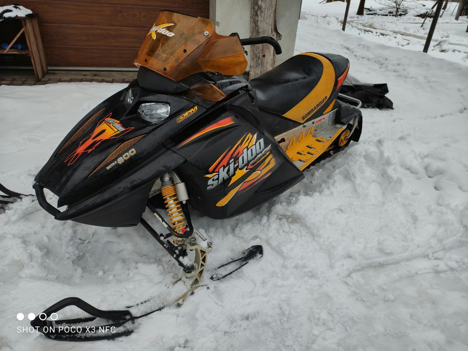 Brp ski doo снігохід