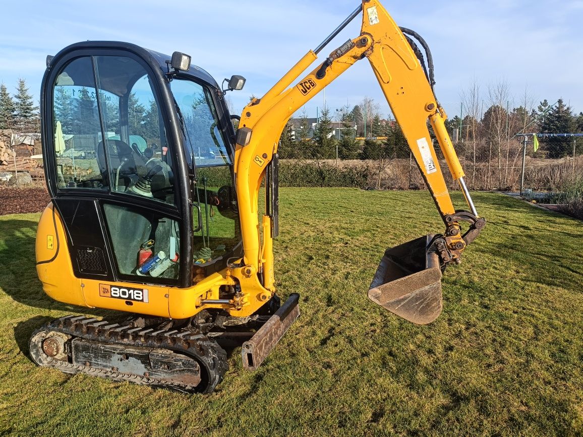 JCB 8018 Minikoparka
