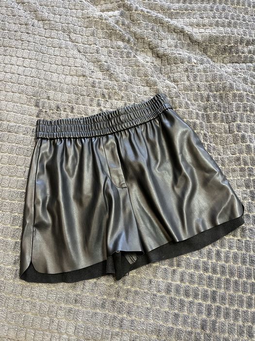 Шорти ZARA в ідеальному стані