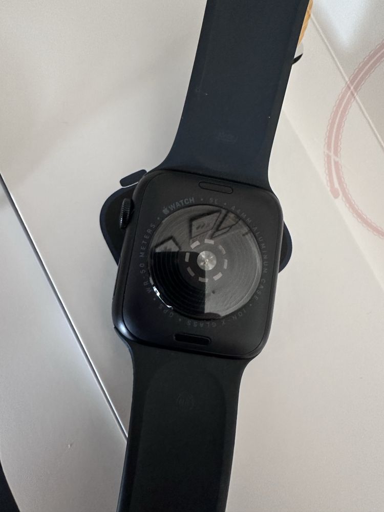 Apple watch SE 44mm gen 2 c/ garantia