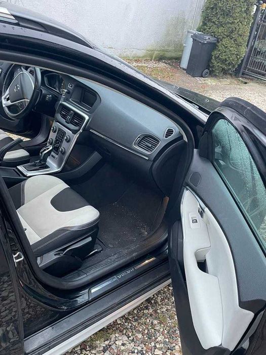 VOLVO V40 CROSS COUNTRY, Led,2,0 diesel, 2016, automat
