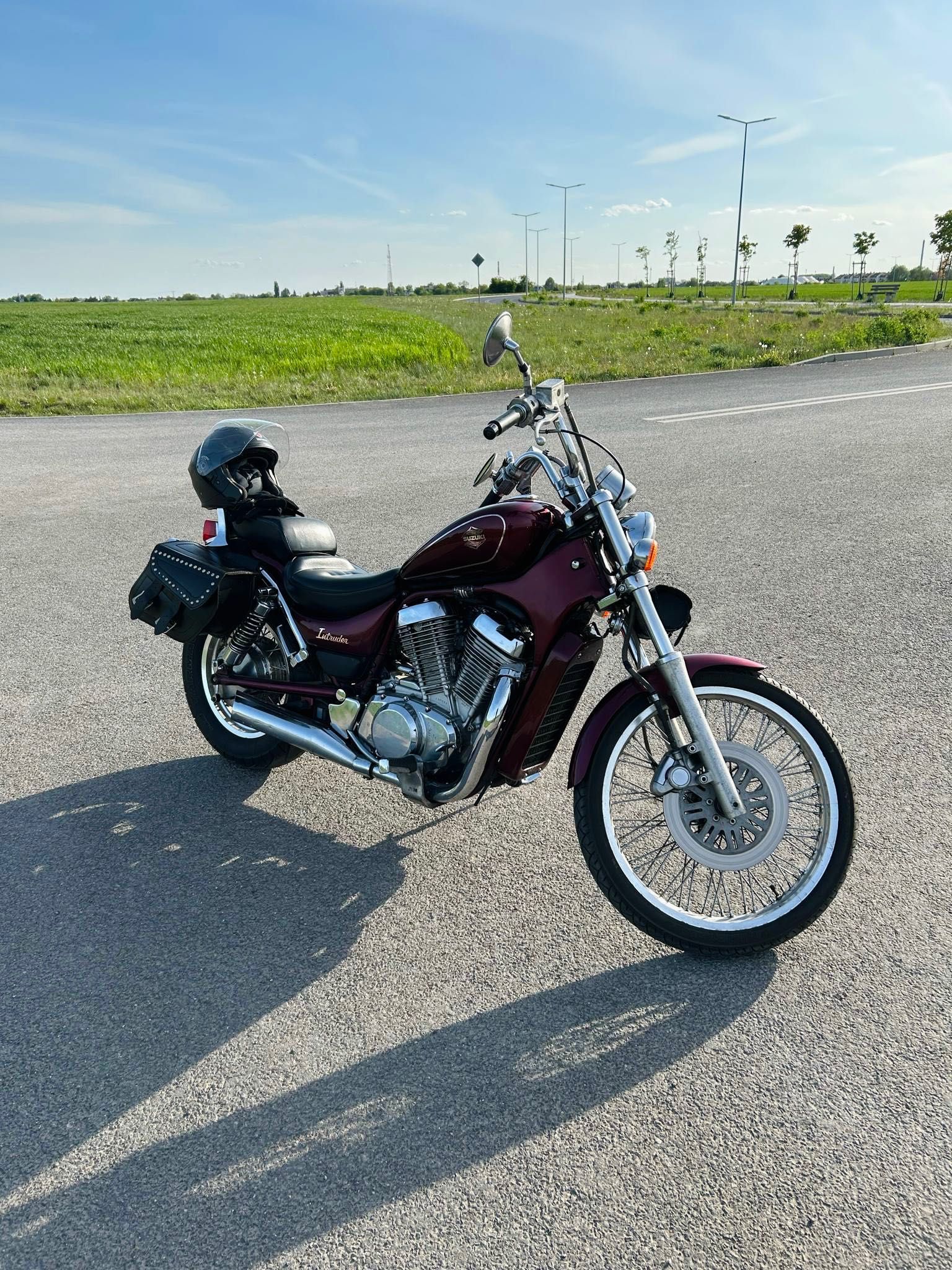 Suzuki intruder vs 750