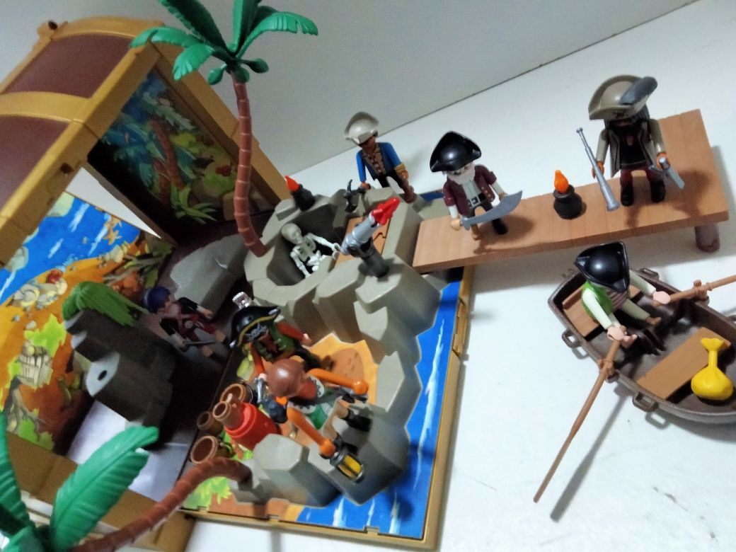 Playmobil wyspa piratów,skrzynia