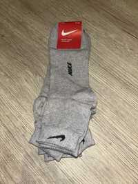 Skarpetki Nike Długie Szare