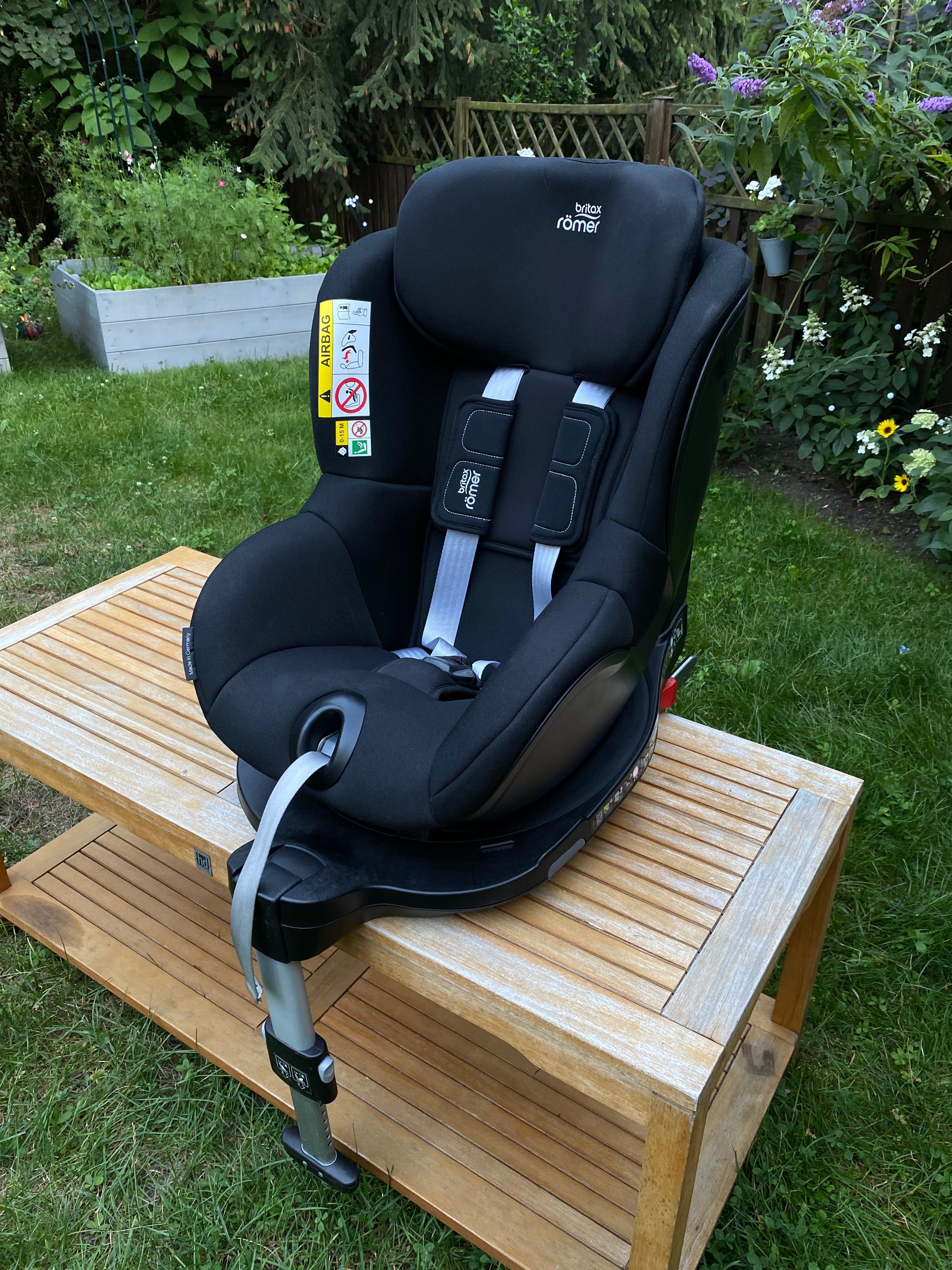 Fotelik Britax Romer Dualfix M I-Size Samochodowy 0-18kg obrotowy