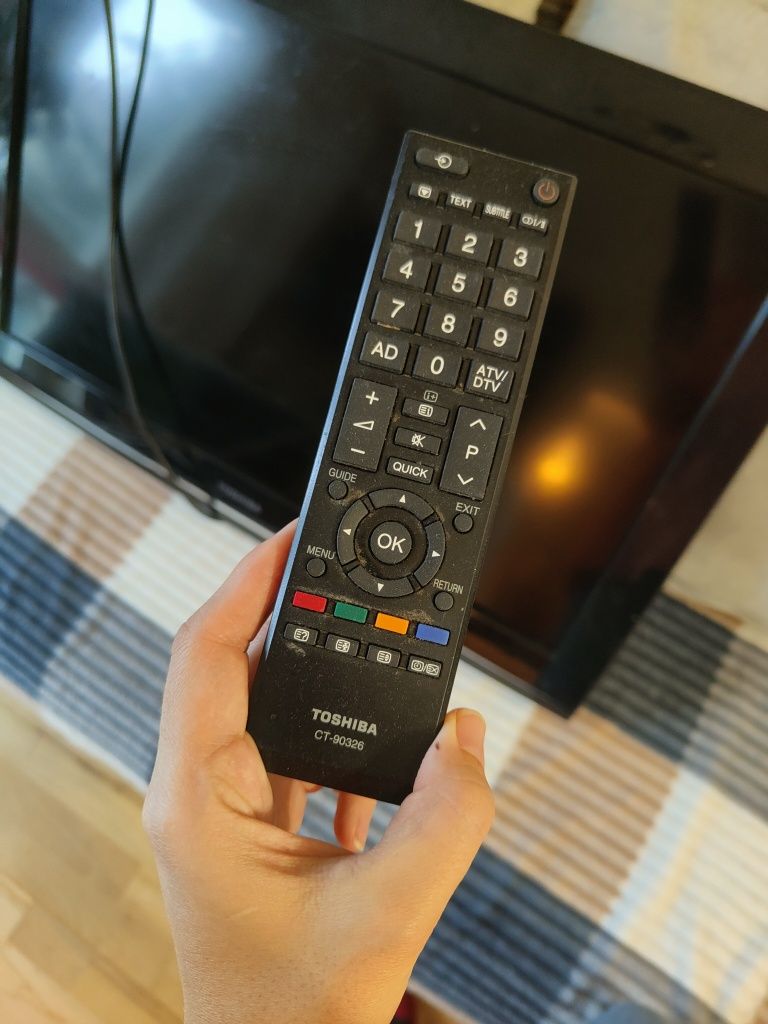 Telewizor  LCD Toshiba Rezga 32 cale
