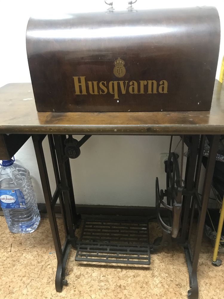 Máquina de costura Husqvarna