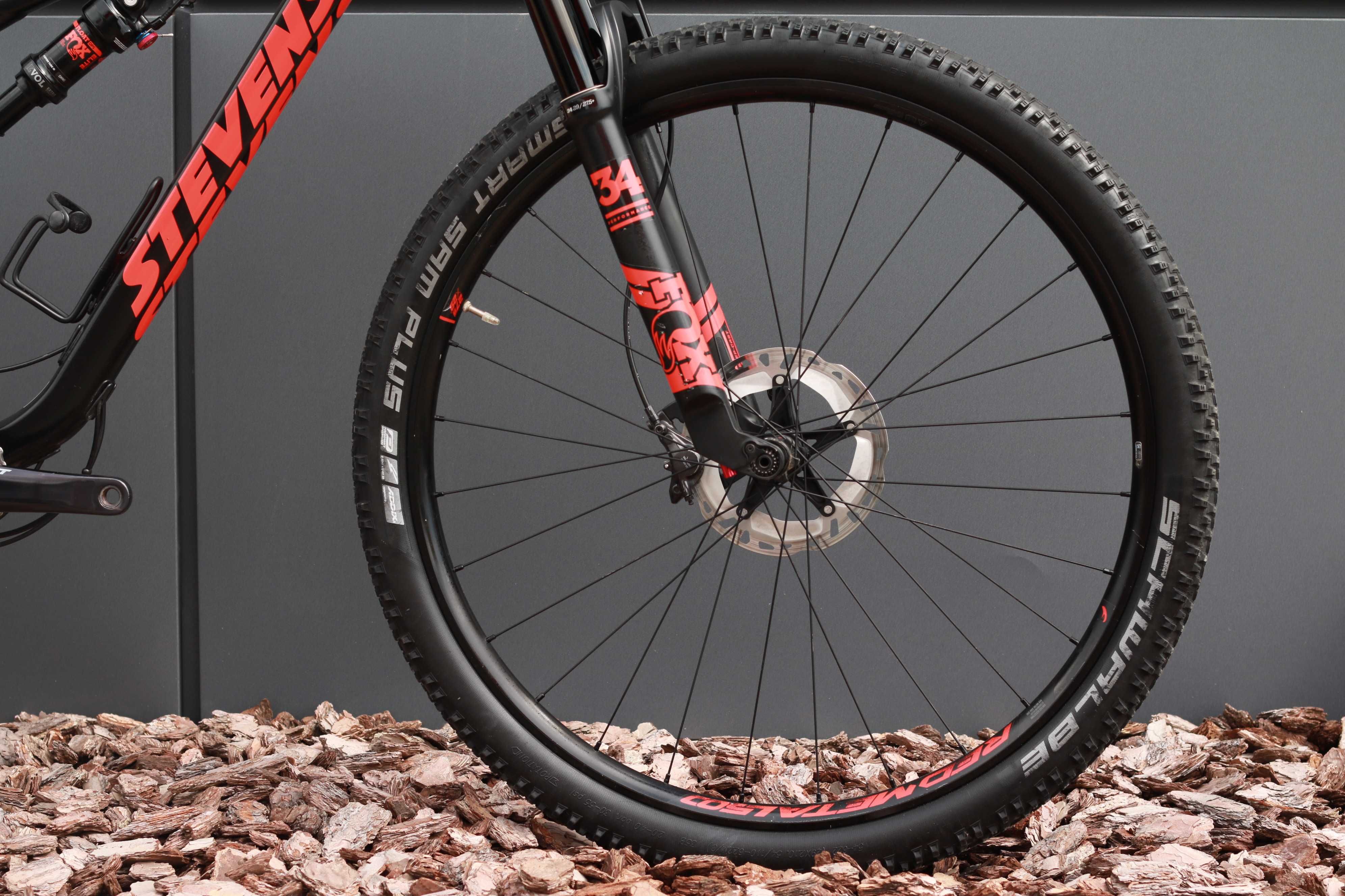 STEVENS JURA ES — алюмінієвий повнопідвіс із Fox та Shimano XT