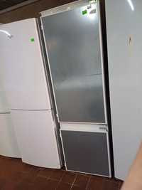 Холодильник Сиеменс встройка