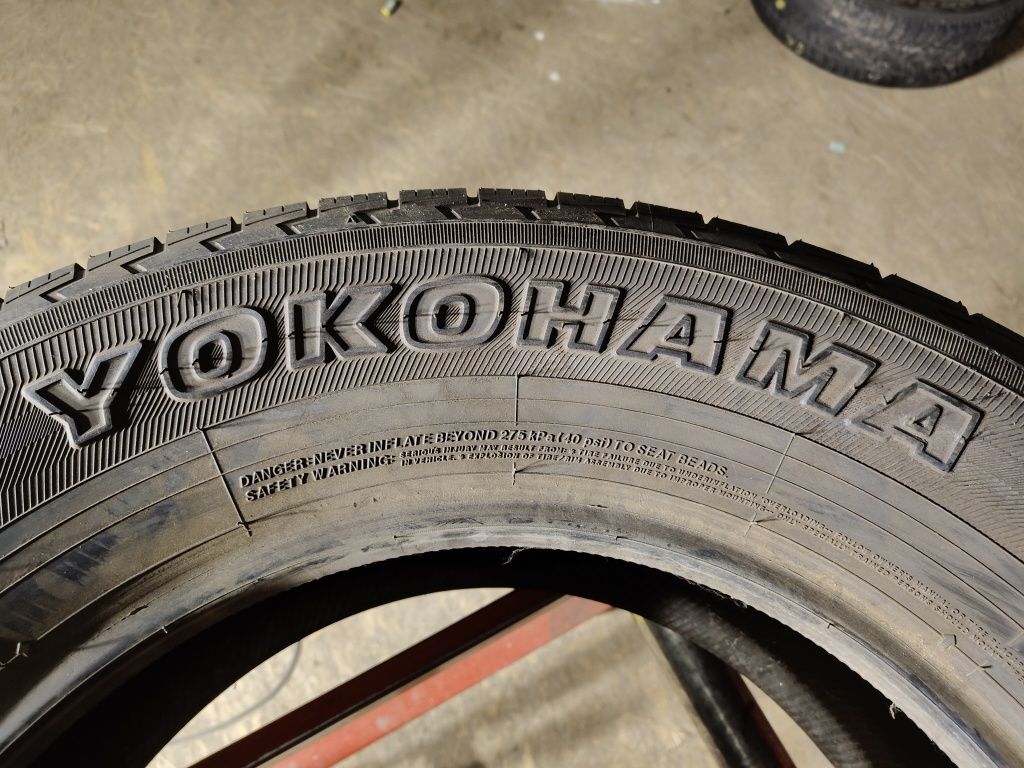 275/60R18 113 H Yokohama Geloandar H/T     Z369/30B