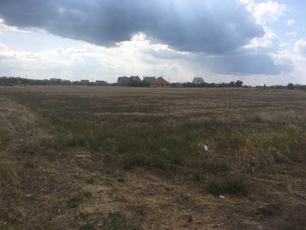 Продам земельный участoк в Каролино Бугазе. Хозяин.Гос.акт
