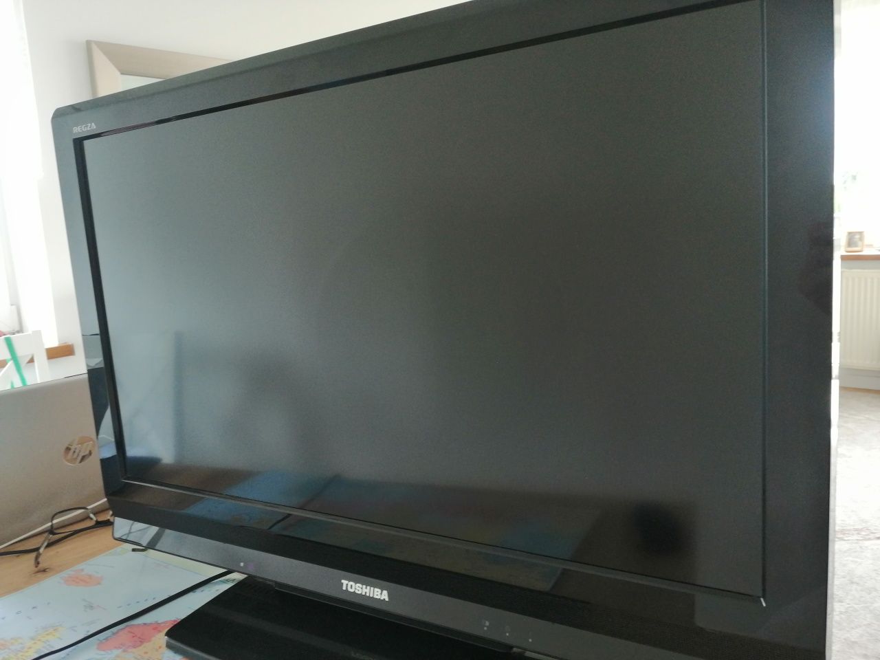 Telewizor TOSHIBA 32 cale LCD 32AV635D