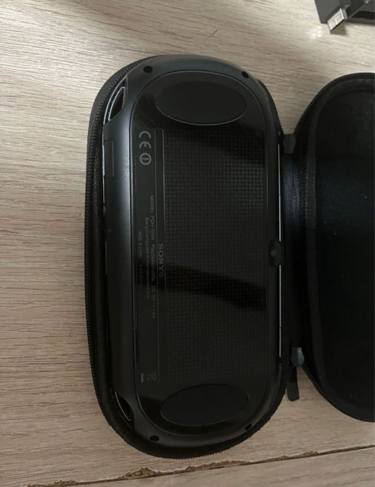 Ps (Playstation) Vita FAT