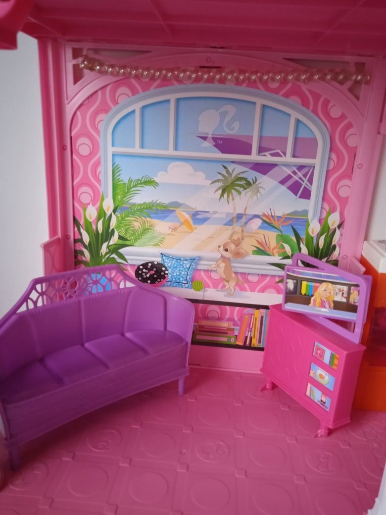 Domek Barbie piętrowy Mattel