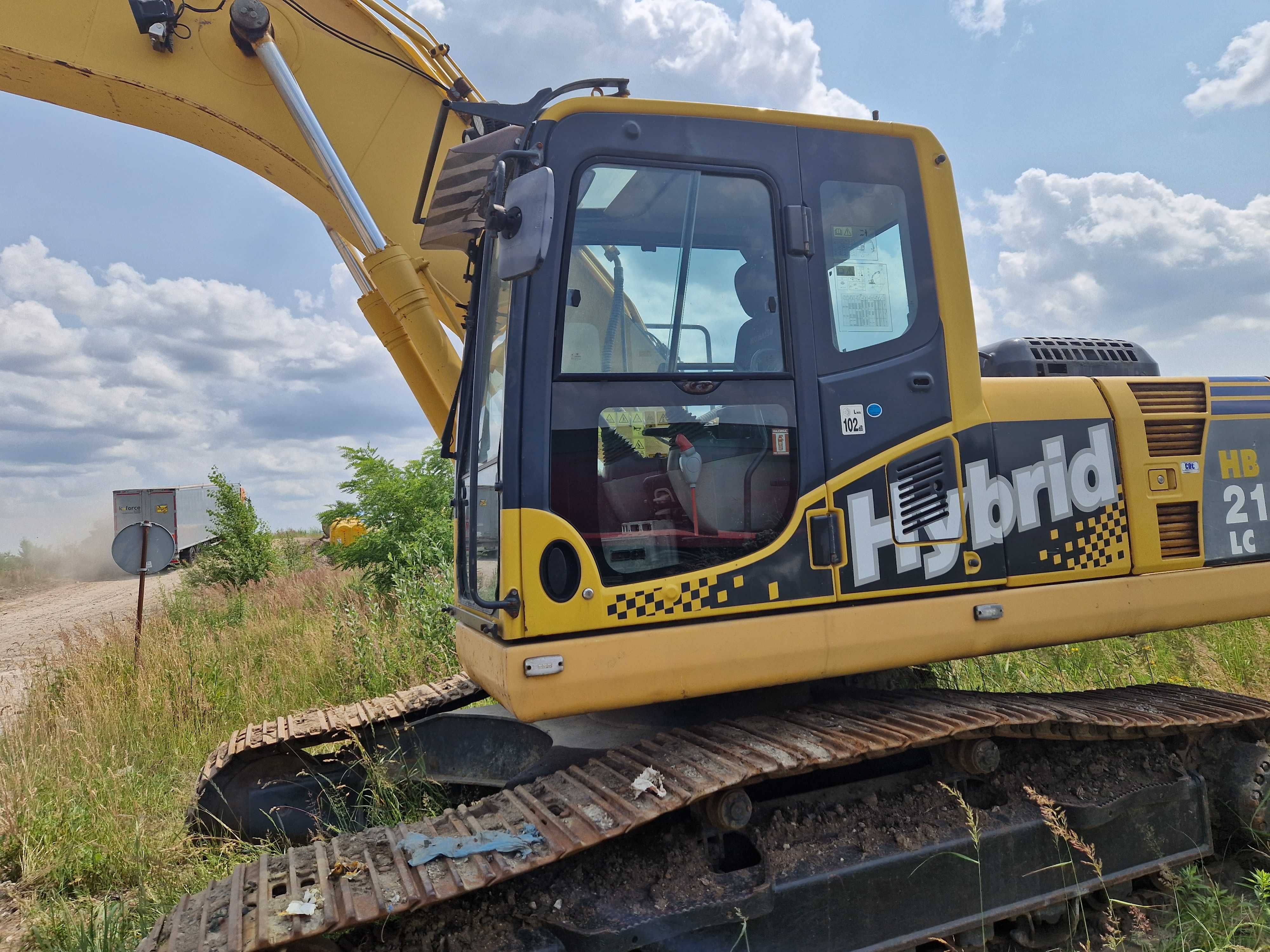 koparka komatsu pc200 pc210 hb215 pc240 części siłownik gąsienica