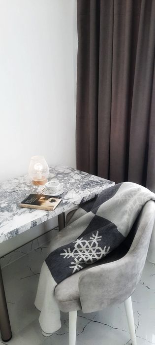 ВІЛЬНА квартира! Руська, ЦЕНТР. Новобудова подобово, погодинно!Все є!