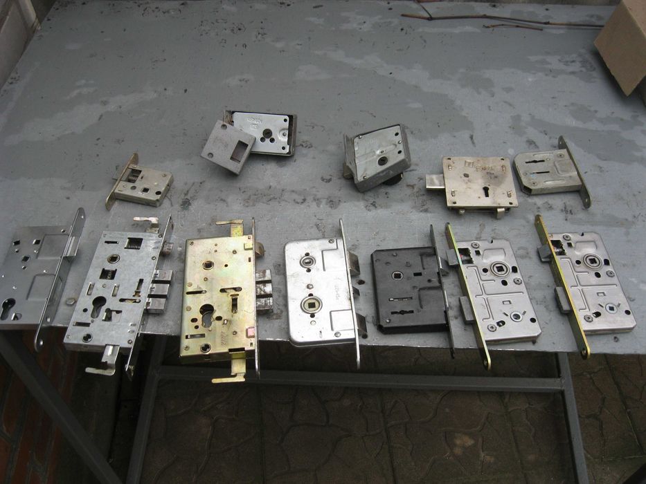 Продам дверной замок