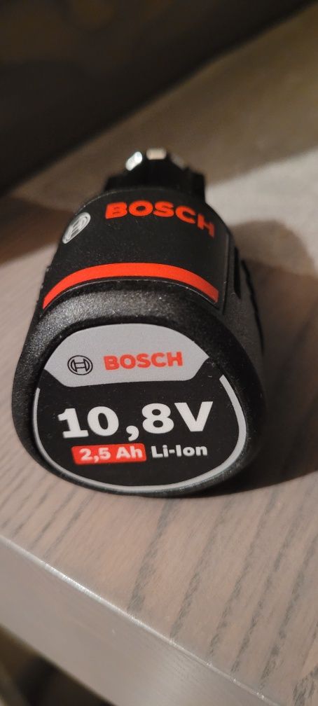 Bosch akumulator 14,4V 4,0Ah 10,8V 2,5Ah  12V 3Ah