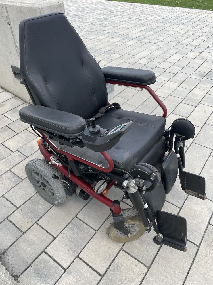 Wózek Vermeiren Tracer inwalidzki elektryczny