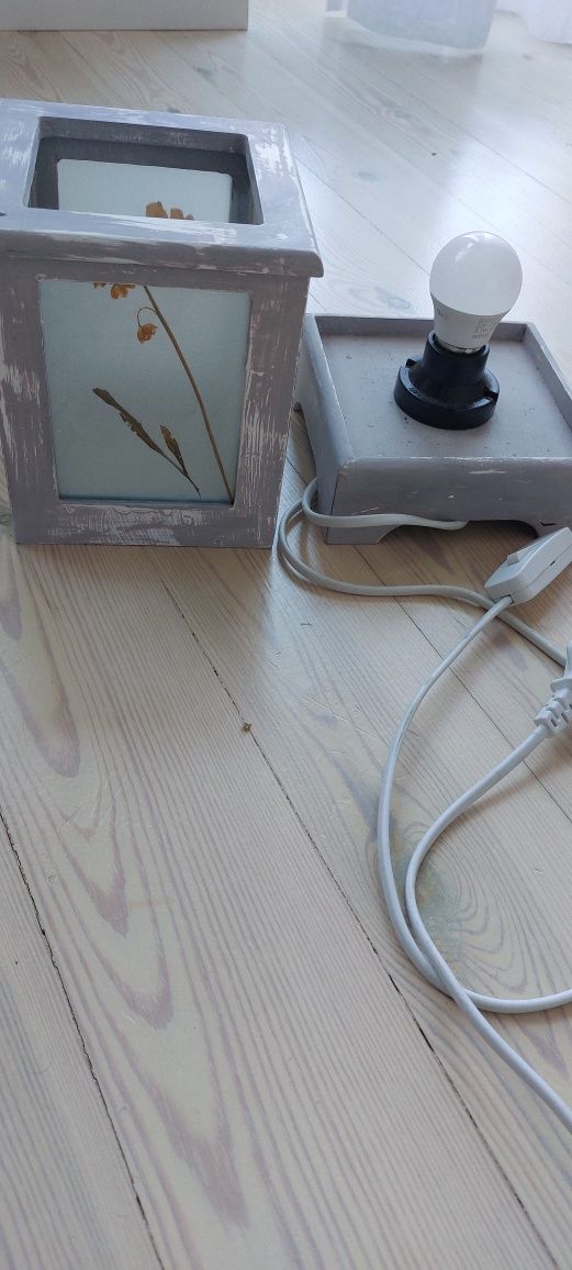 Lampka nocna szklana