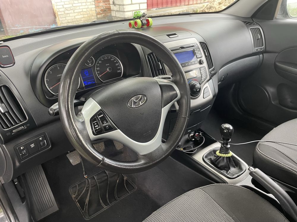 Продам HYUNDAI I30