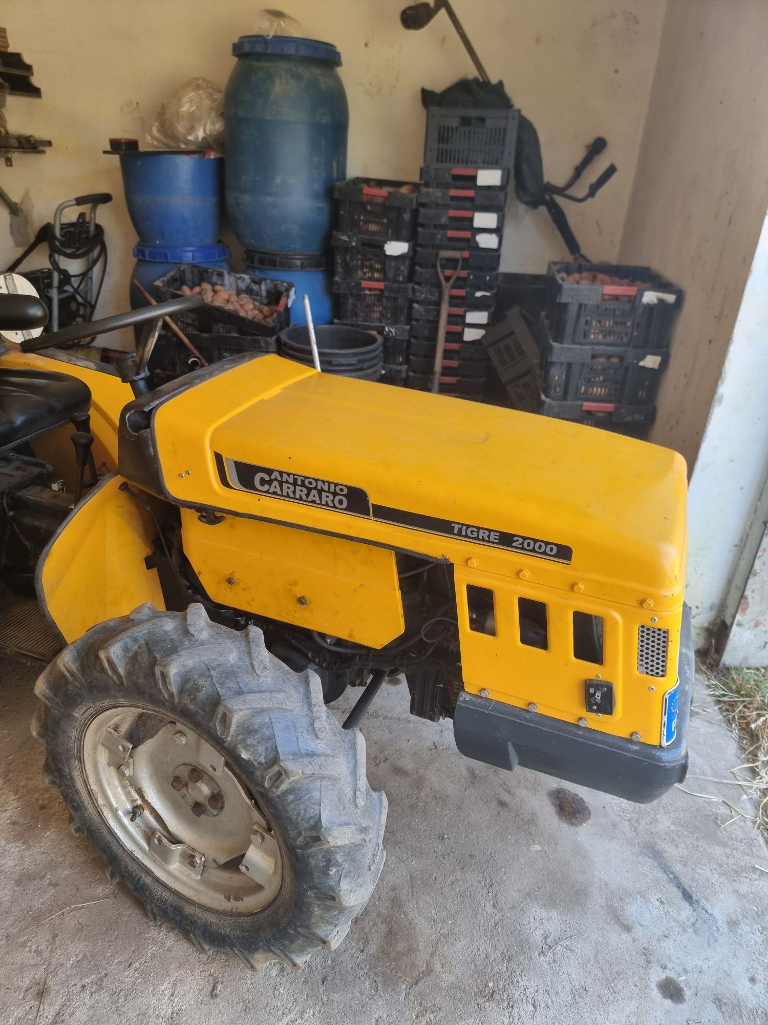 Trator Agrícola matriculado