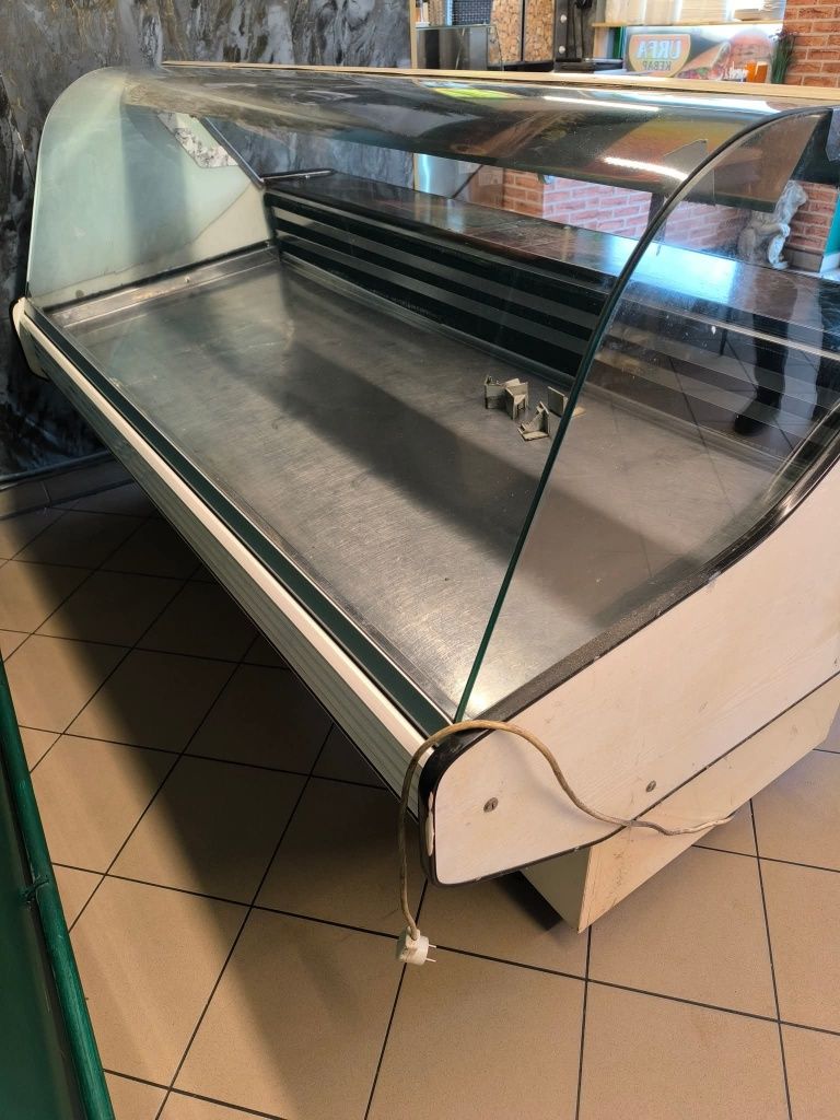 Lada chłodnicza używana