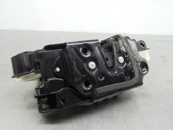 Fechadura / fecho porta frente direito SEAT Leon ST (5F8)
