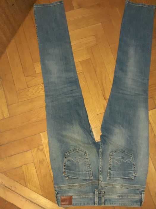 Fantastyczne spodnie damskie jeansowe marki Pepe Jeans Sprzedam